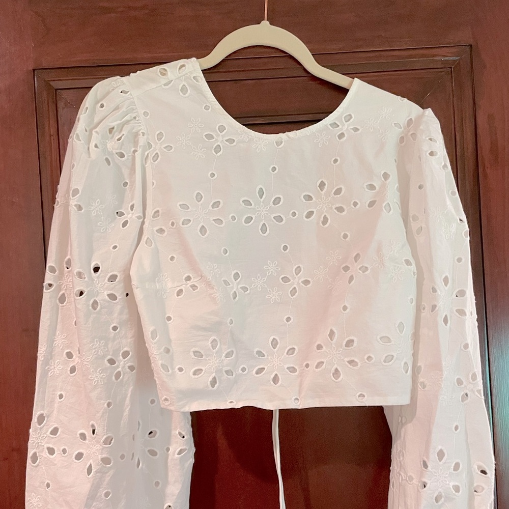 White Zara top size medium